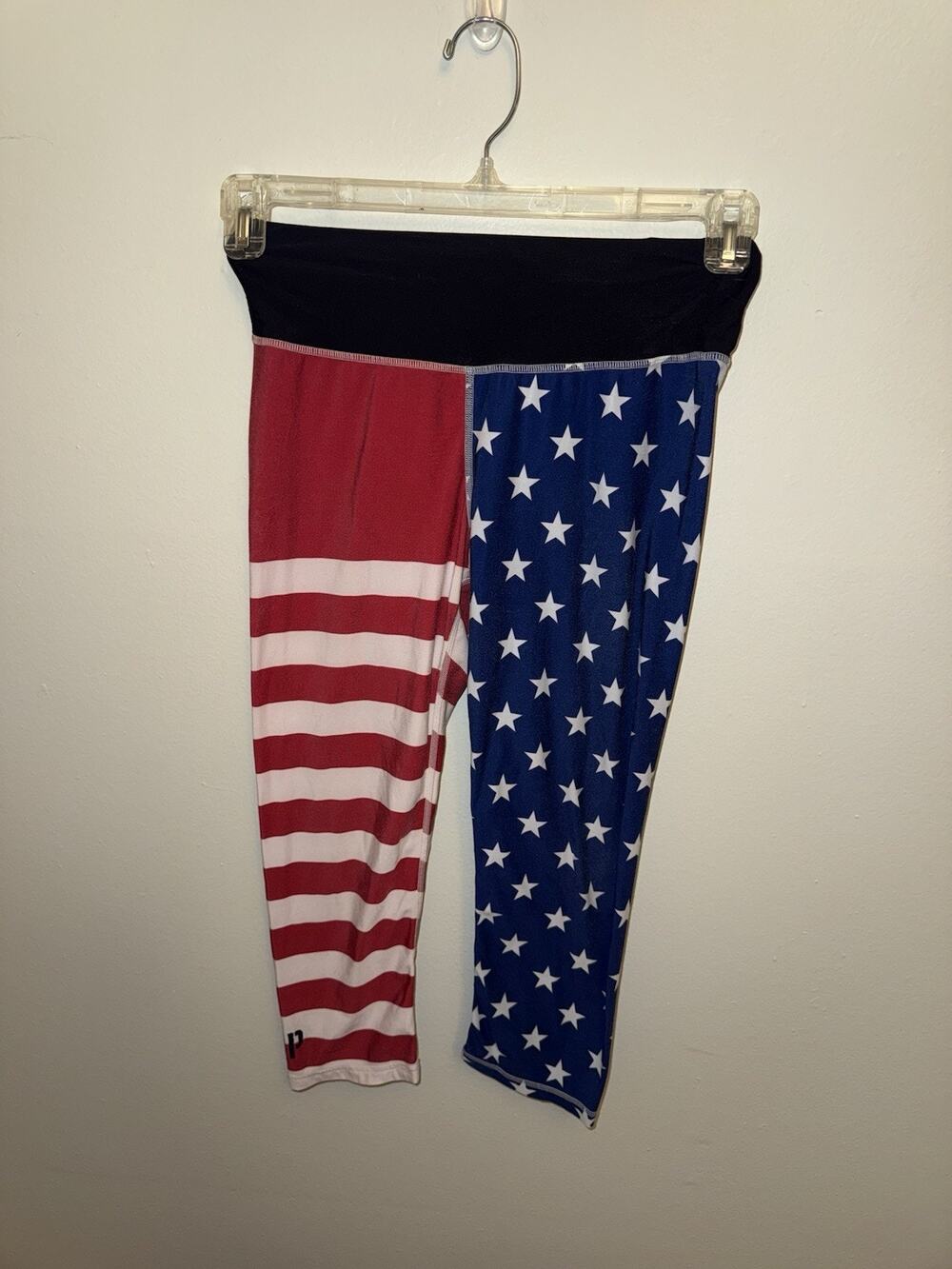 2POOD American Flag Capri Leggings Size 4 Stars and Stripes Workout Gym